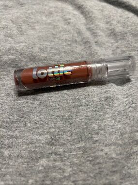 Lottie London Brown Lip Gloss & Balm - naughty nude 394